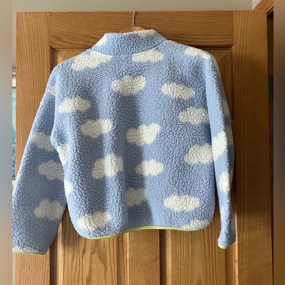 Old navy cloud jacket. Warm and darling, size 10/12 girls B - Picture 3 of 3